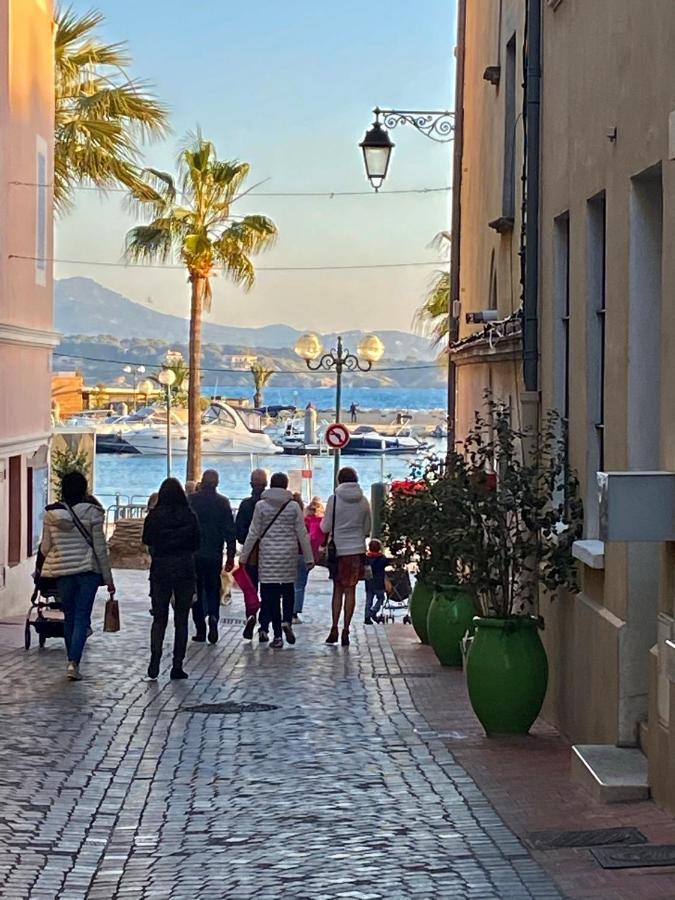 Les Nuits Etoilees, Studio Terrasse Apercu Mer, Tres Lumineux, Ac, 100M Du Port Sanary Buitenkant foto