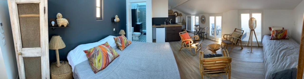 Les Nuits Etoilees, Studio Terrasse Apercu Mer, Tres Lumineux, Ac, 100M Du Port Sanary Buitenkant foto